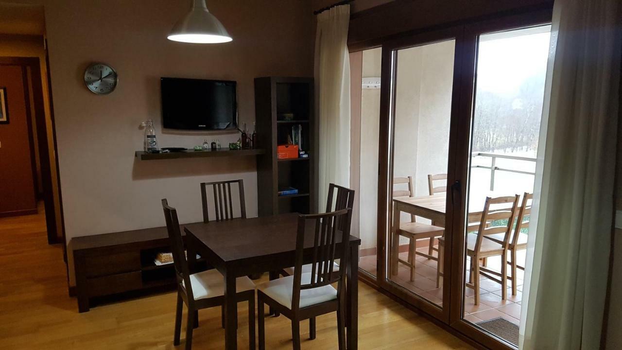 El Balcon Del Sella Daire Onís Dış mekan fotoğraf