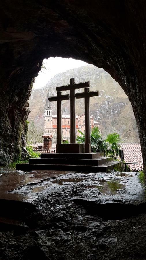 El Balcon Del Sella Daire Onís Dış mekan fotoğraf